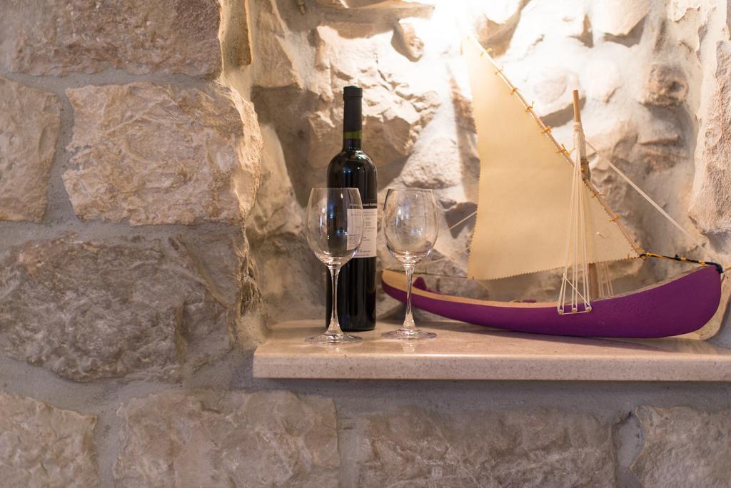 Apartment Capo Residence - Old Town - Parking Trogir Luaran gambar