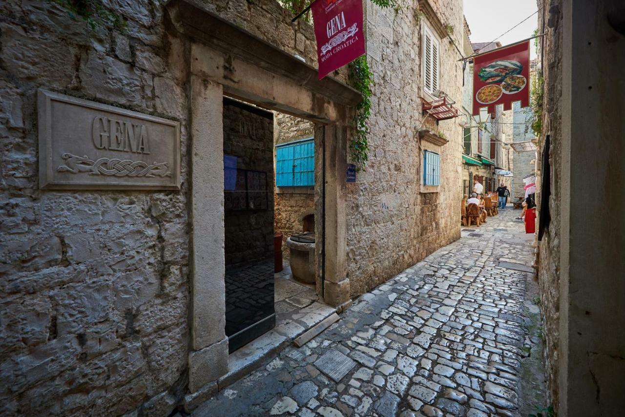 Apartment Capo Residence - Old Town - Parking Trogir Luaran gambar