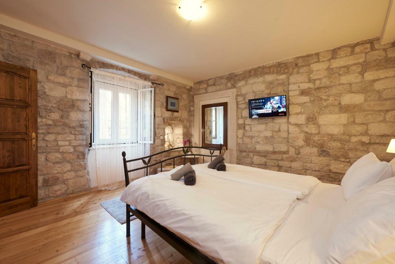 Apartment Capo Residence - Old Town - Parking Trogir Luaran gambar
