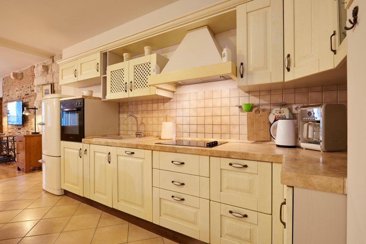Apartment Capo Residence - Old Town - Parking Trogir Luaran gambar