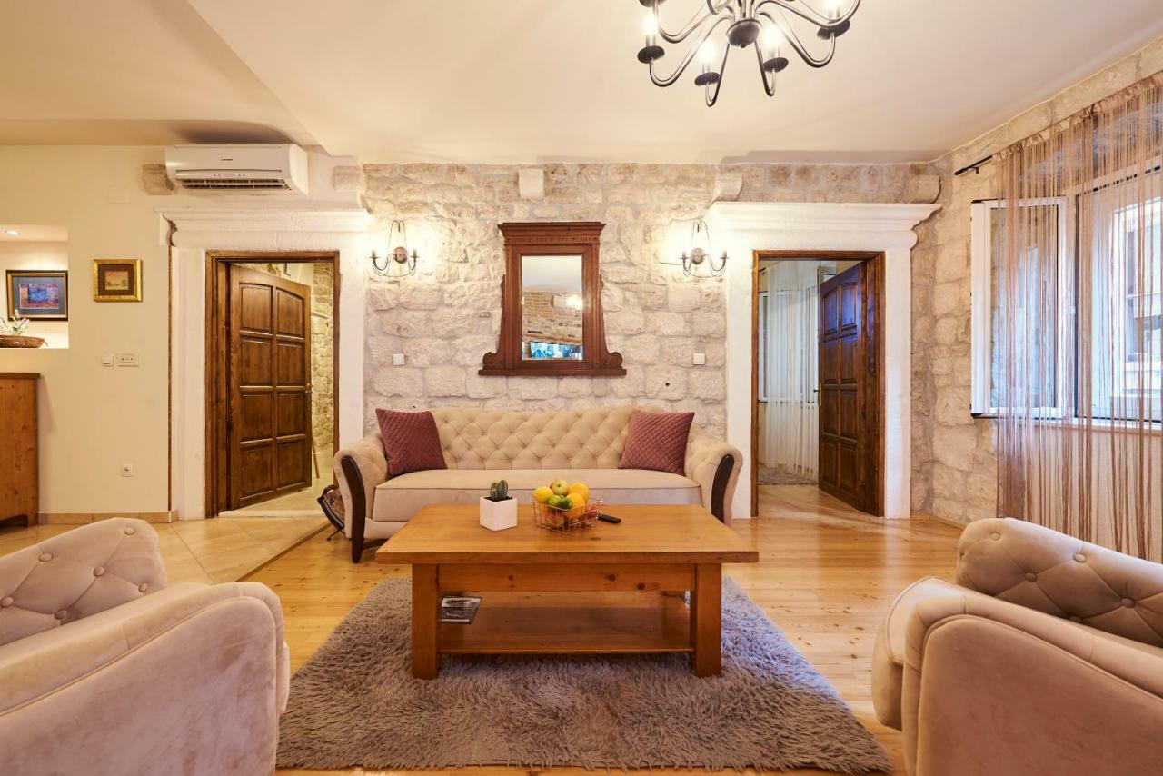 Apartment Capo Residence - Old Town - Parking Trogir Luaran gambar